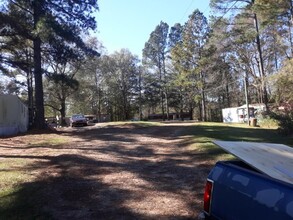 1827 Shallow Creek Rd in Elberton, GA - Building Photo - Building Photo