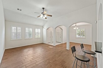 6918 Poncha Springs Ct in Houston, TX - Foto de edificio - Building Photo