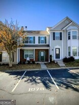 1078 Prestwyck Ct in Alpharetta, GA - Building Photo