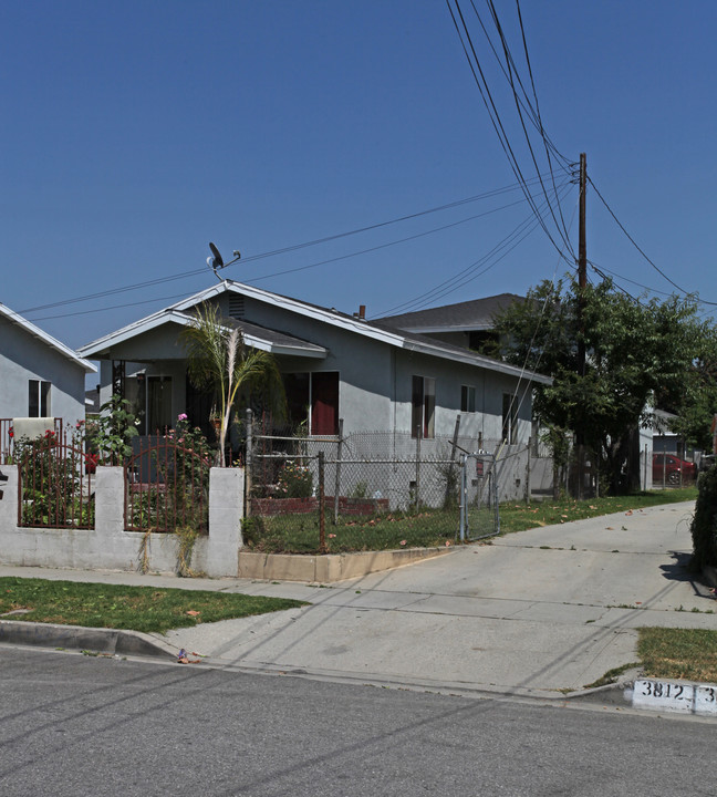 3814-3820 Pine Ave in El Monte, CA - Building Photo