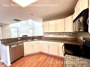 9902 Redbud Tree Ct in Charlotte, NC - Building Photo - Building Photo