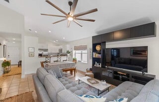 1826 Castile St in St. Augustine, FL - Building Photo