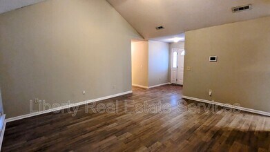 180 Wayfair Ln in Hinesville, GA - Building Photo - Building Photo