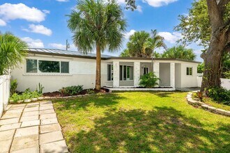 2298 NE 4th Ave in Boca Raton, FL - Building Photo - Building Photo