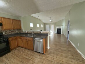 103 Topaz Dr in Dallas, GA - Building Photo - Building Photo