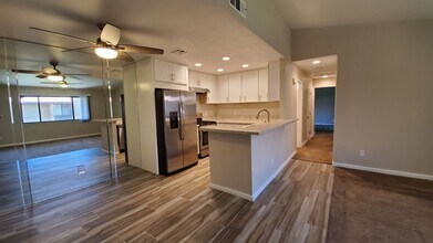 31200-200 Landau Blvd in Cathedral City, CA - Building Photo - Building Photo