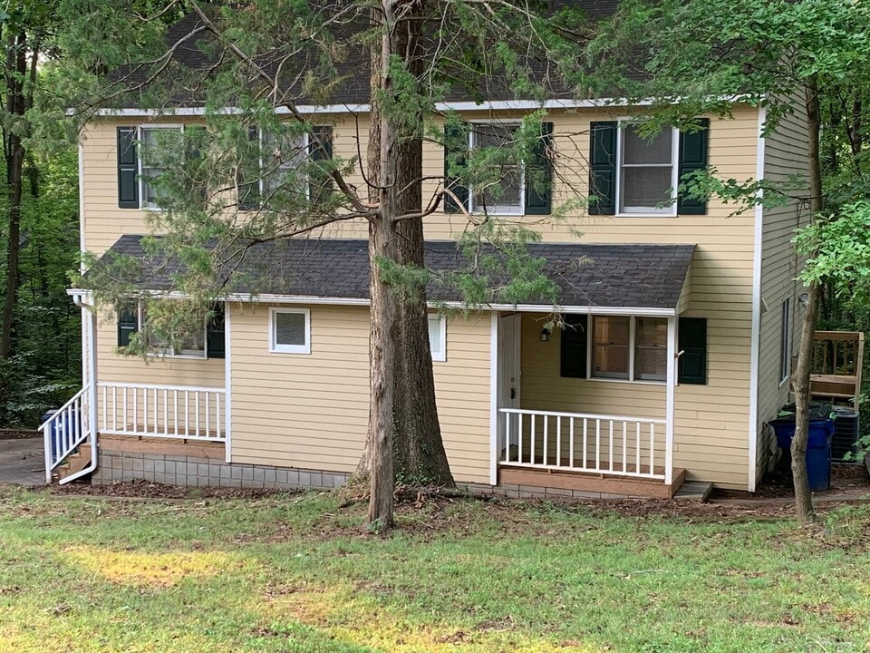 4804 Edwards Mill Rd in Raleigh, NC - Building Photo