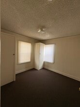 2414 W 39th St in Los Angeles, CA - Building Photo - Building Photo
