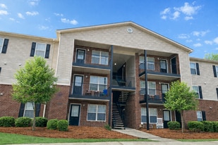 Meadow Oaks in Rainbow City, AL - Building Photo