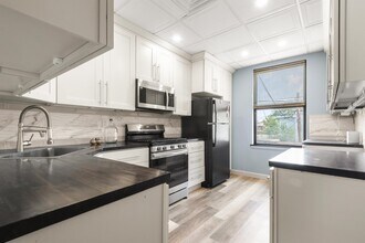 7406 Bergenline Ave in North Bergen, NJ - Building Photo - Building Photo