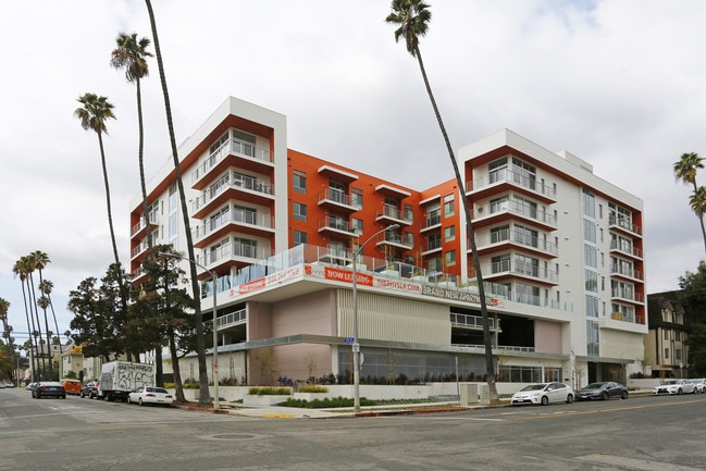 The Rhys in Los Angeles, CA - Foto de edificio - Building Photo