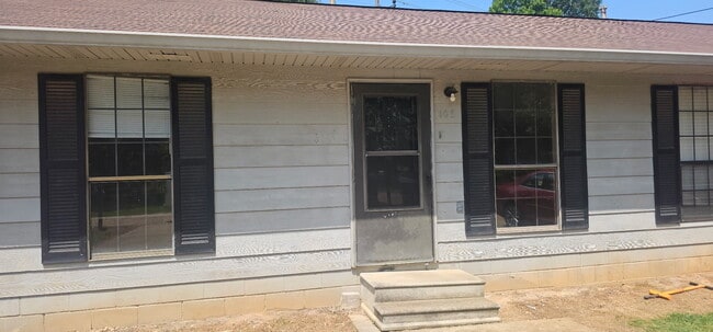 103 Dorman Ave in Houston, MS - Building Photo - Building Photo