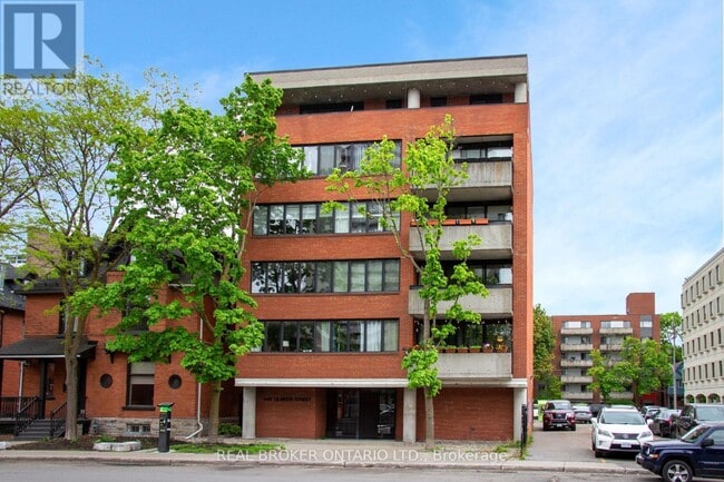 property at 446-446 Gilmour St