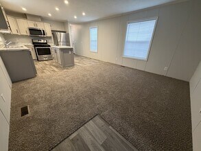 15368 Dominique Dr in Clinton Township, MI - Building Photo - Building Photo