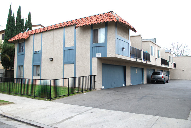 313 W Elm St in Anaheim, CA - Building Photo - Building Photo