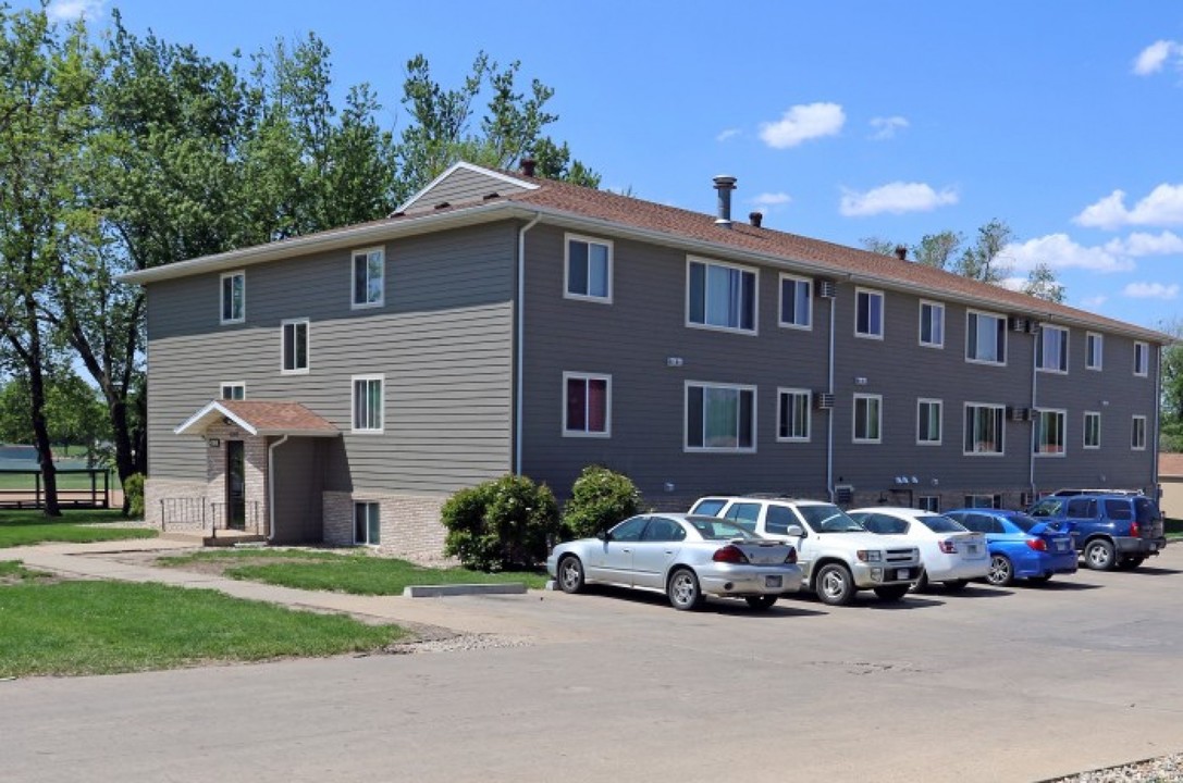 Parkside Commons in Sioux Falls, SD - Building Photo