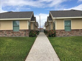 503 E 3rd St, Unit 6 in La Joya, TX - Building Photo