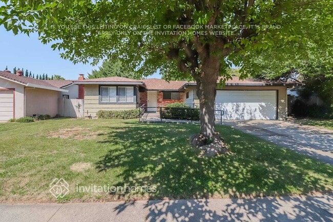 2808 Notre Dame Dr in Sacramento, CA - Building Photo - Building Photo