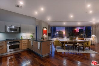 801S S Grand Ave in Los Angeles, CA - Building Photo - Building Photo