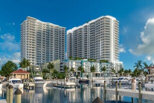 Nautilus 220 in Lake Park, FL - Building Photo