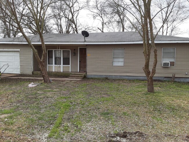 property at 300 W 12th St