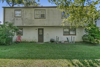 8816 Patricia Ct in College Park, MD - Building Photo - Building Photo