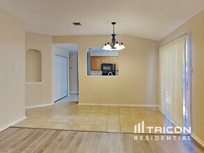 1523 Hawkwolf Creek in San Antonio, TX - Building Photo - Building Photo