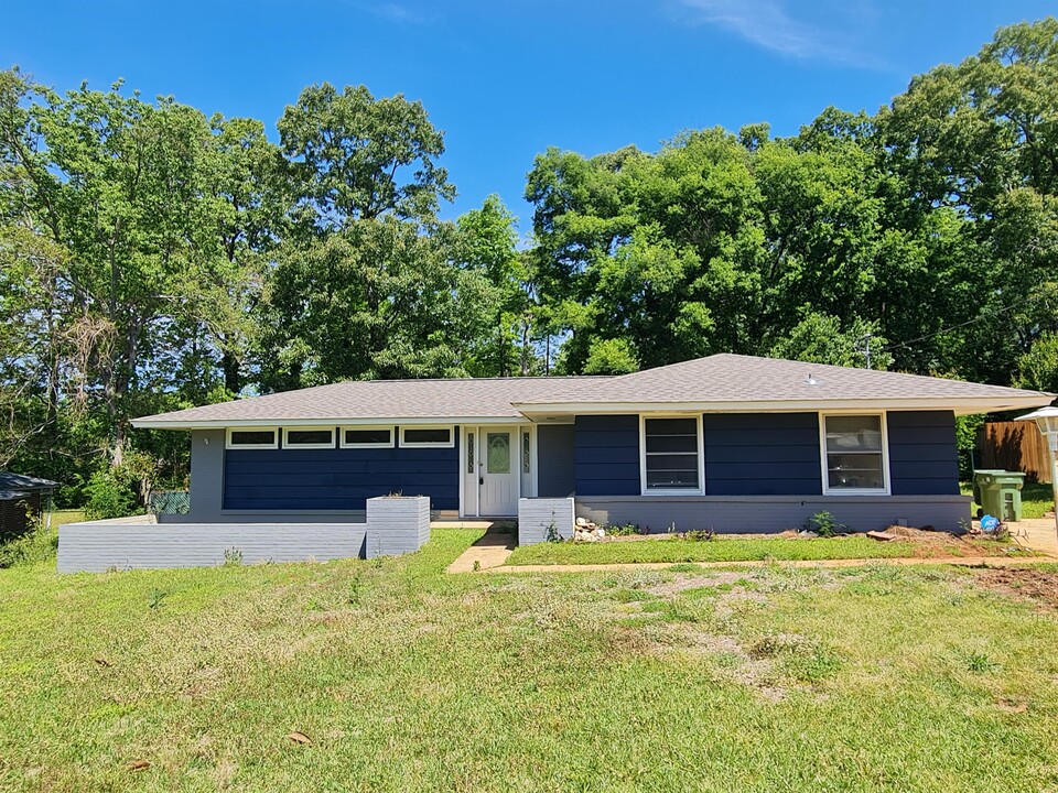 3423 Prince George Dr in Montgomery, AL - Building Photo