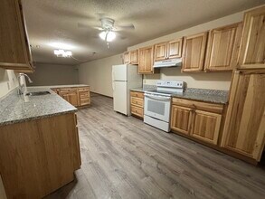 Tropicana Apartments in Duluth, MN - Building Photo - Building Photo