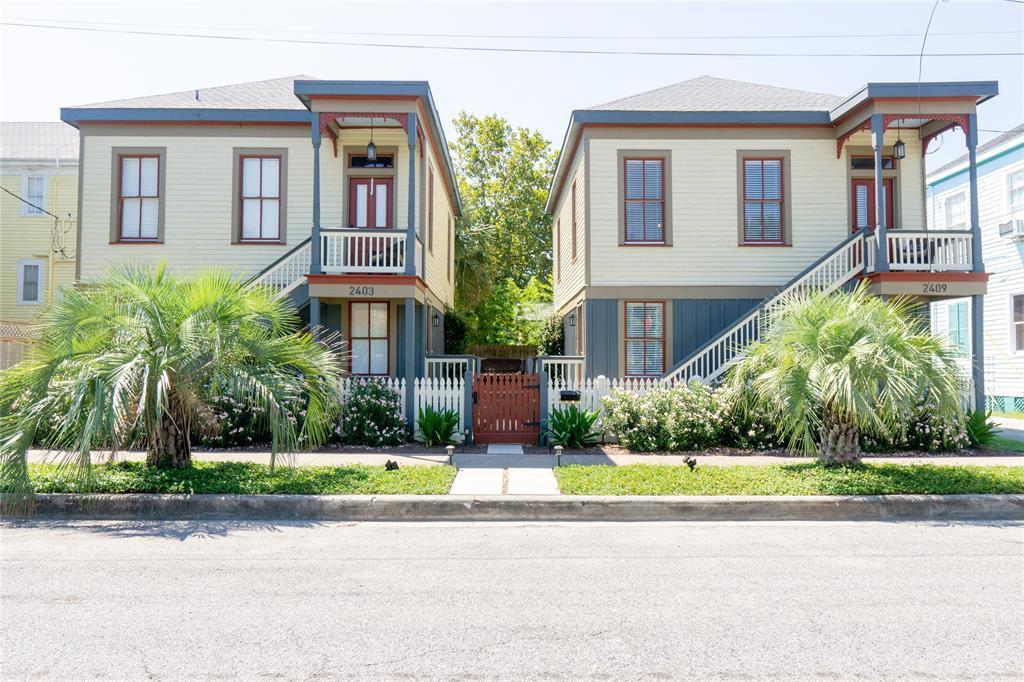 2403 Avenue M in Galveston, TX - Building Photo