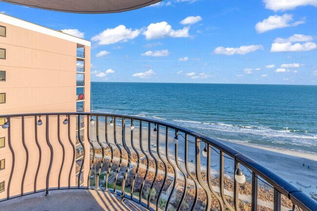 2406 N Ocean Blvd in Myrtle Beach, SC - Building Photo - Building Photo