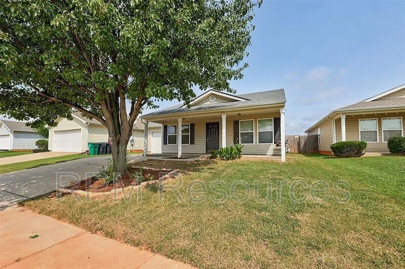 1617 NW 150th Terrace in Edmond, OK - Building Photo