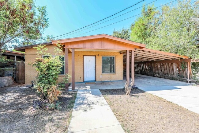property at 2301 Ligarde St