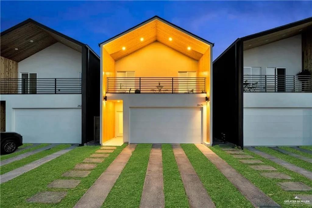 2625 Warbler Ave in McAllen, TX - Building Photo