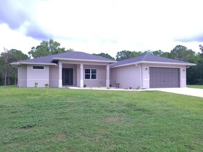 18713 92nd Ln N in Loxahatchee, FL - Foto de edificio - Building Photo