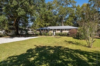6780 Dickens Ferry Rd in Mobile, AL - Building Photo - Building Photo