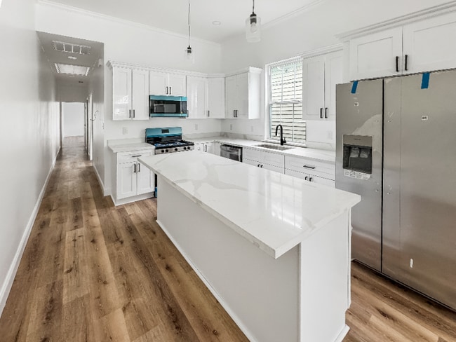 property at 1010 5th St