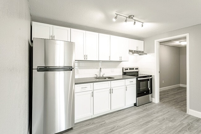Shadowood Apartments