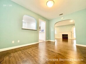 806 N Las Palmas Ave in Los Angeles, CA - Building Photo - Building Photo