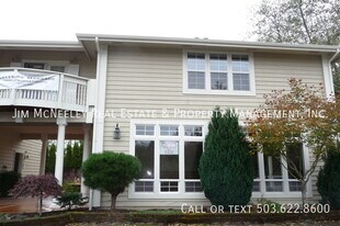 3979 NE West Devils Lake Rd in Lincoln City, OR - Building Photo