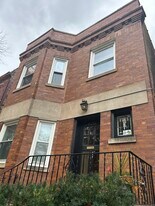 6454 N Newgard Ave, Unit 2nd floor apartment in Chicago, IL - Building Photo