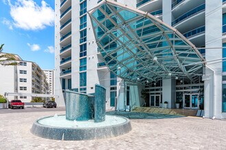 1600 S Ocean Blvd in Pompano Beach, FL - Foto de edificio - Building Photo