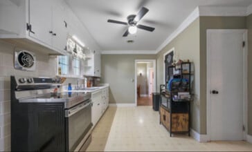 218 N Union St in Smyrna, DE - Foto de edificio - Building Photo