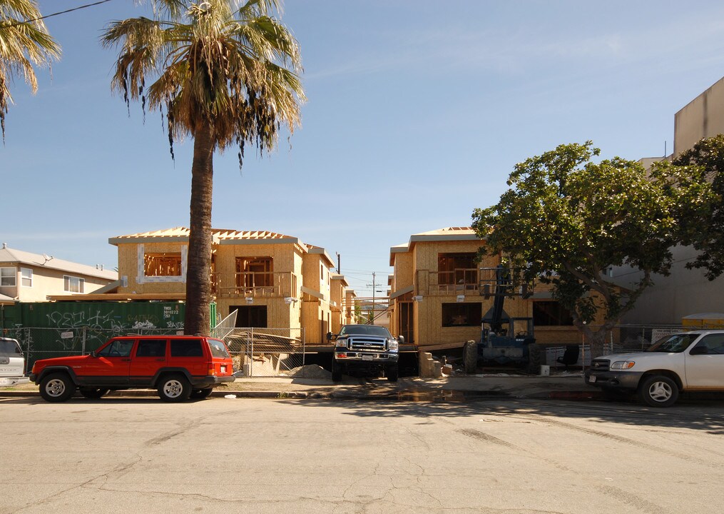 110 N Belmont St in Glendale, CA - Building Photo