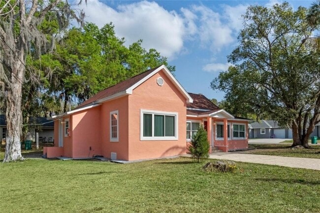 308 N Prescott St in Eustis, FL - Building Photo - Building Photo