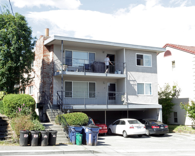 Marita Apartments in Seattle, WA - Building Photo - Building Photo