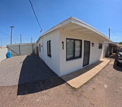 221 E Tonto St in Phoenix, AZ - Building Photo - Building Photo