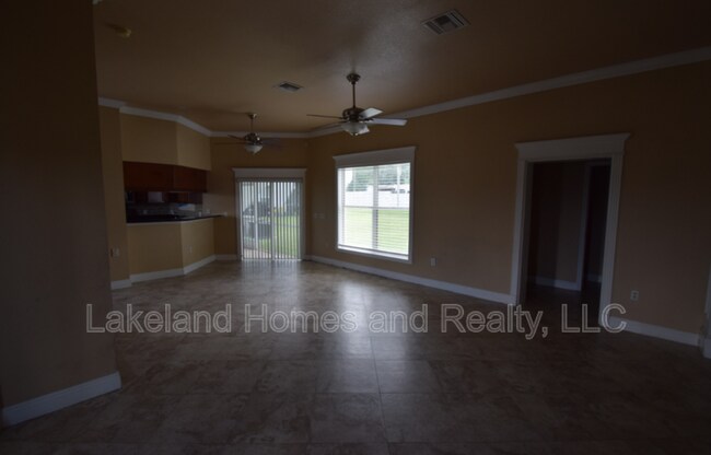 222 Carpenters Way in Lakeland, FL - Building Photo - Building Photo