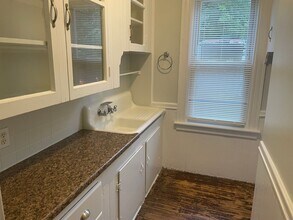 72-74 Academy Ave in Providence, RI - Foto de edificio - Building Photo