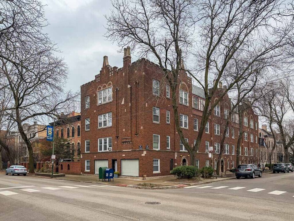 2151 N Fremont St, Unit A07C in Chicago, IL - Building Photo